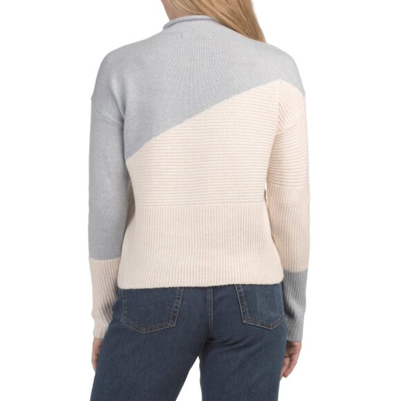 CHLOE & JASMINE Ivory Combo Color Block Directional Ribbed Pullover Sweater - Picture 2 of 2
